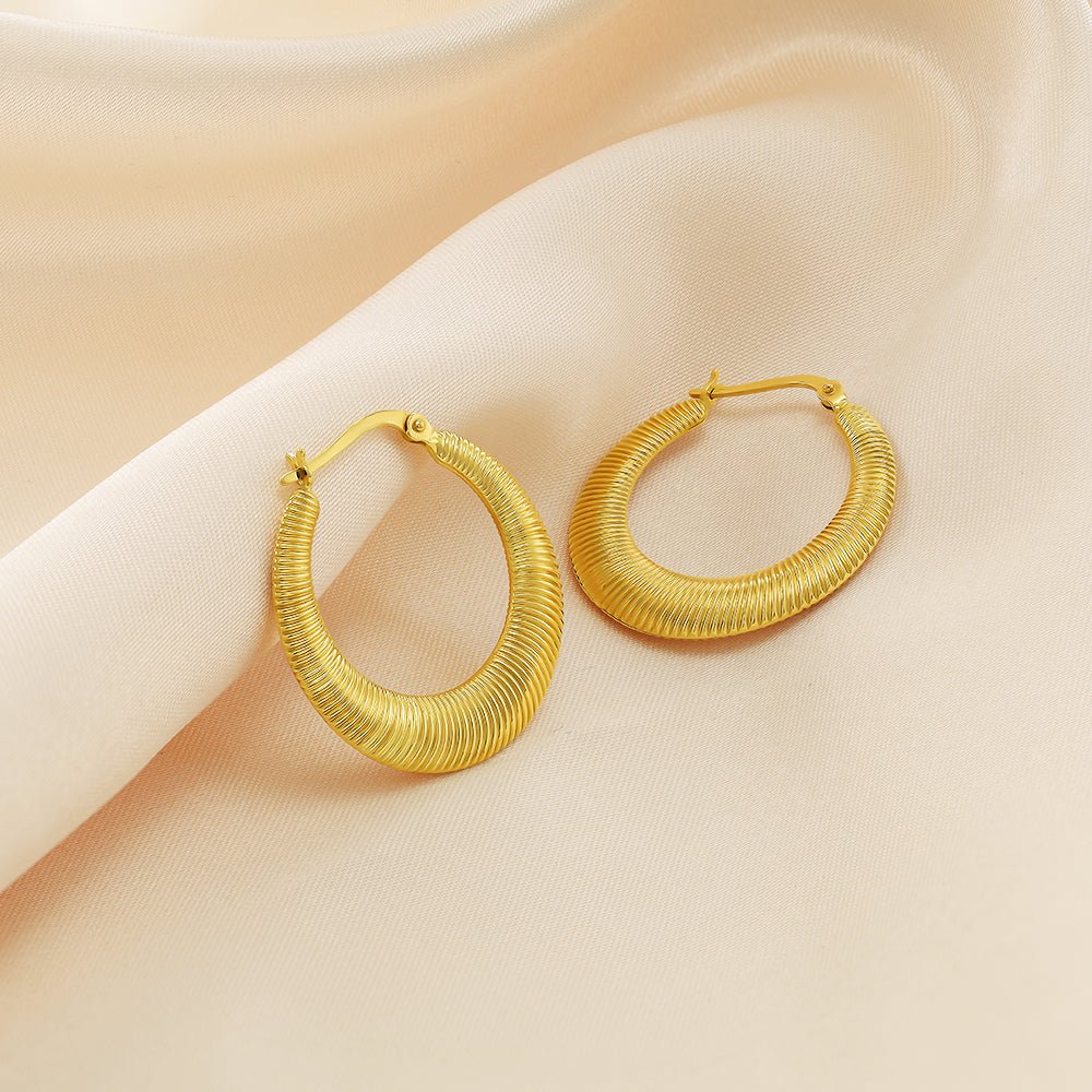 18ct Yellow Gold Ribbed Creole Hoop Earrings