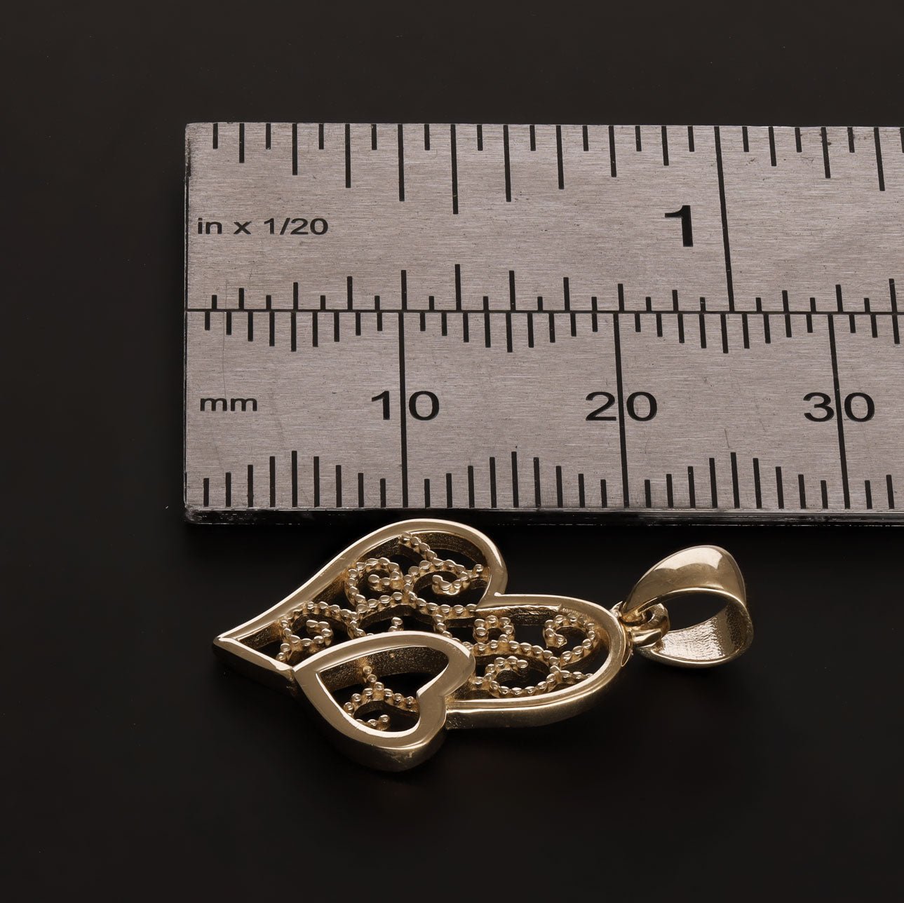 9ct Gold Patterned Double Heart Pendant