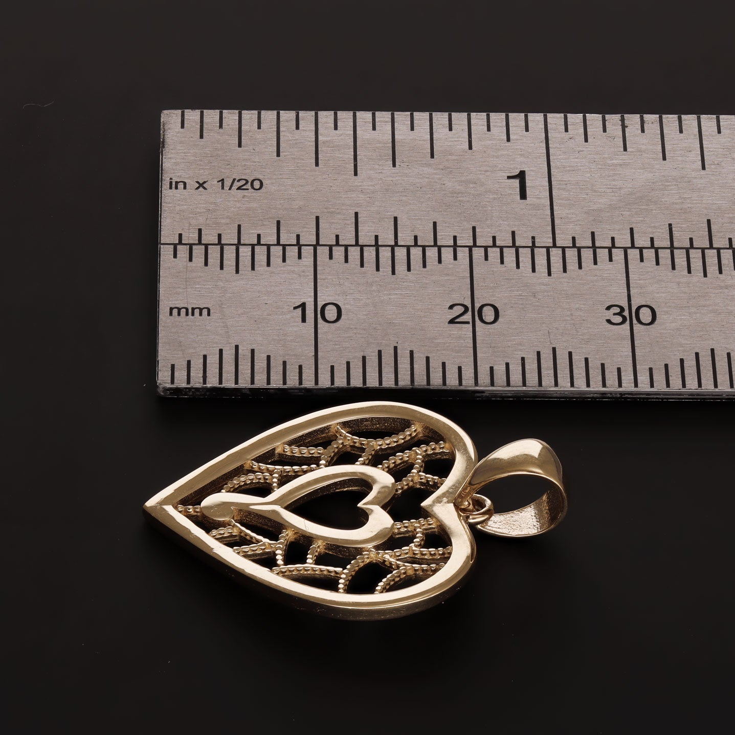 9ct Yellow Gold Patterned Double Heart Pendant